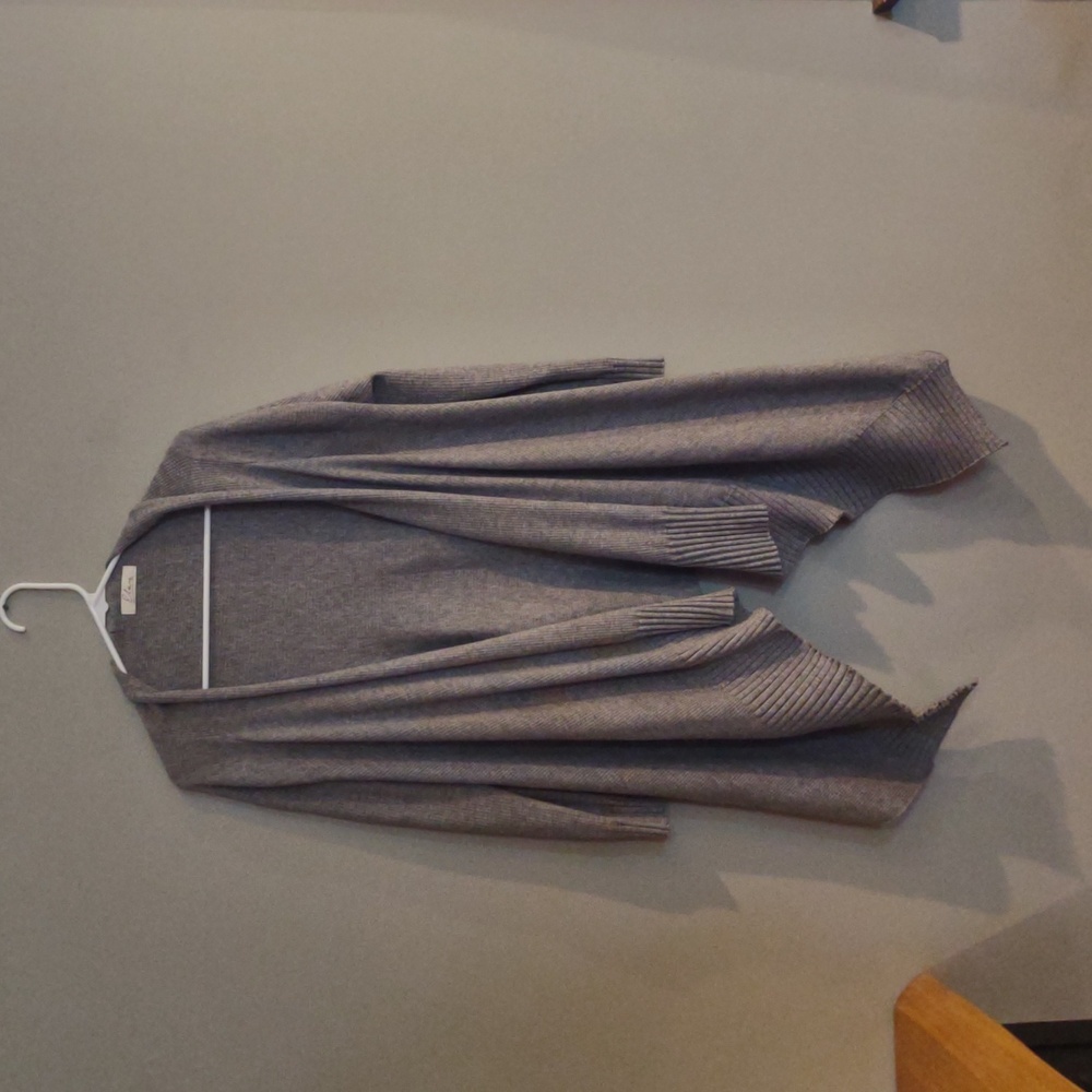 Elan women's medium gray sleeved wrap open front cardigan‎